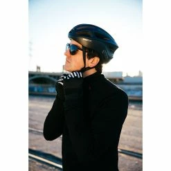 Sena R1 SMART Helmet (without FM Radio) -Cykelbriller Salgsbutik 25C4D5B04FC05C632838FF87EFF36D01